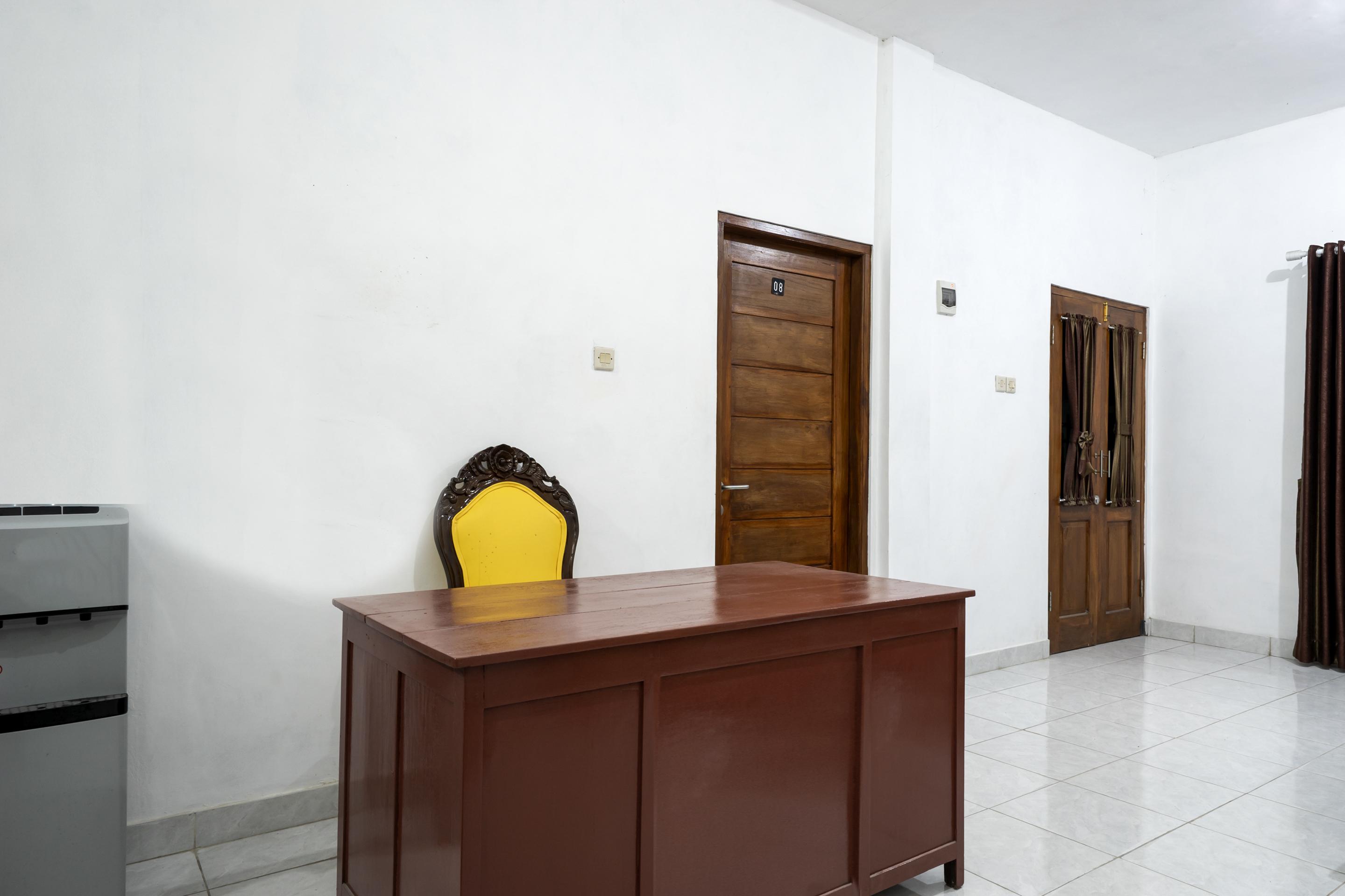 Oyo 2098 Homestay Kk Ngaglik Bagian luar foto