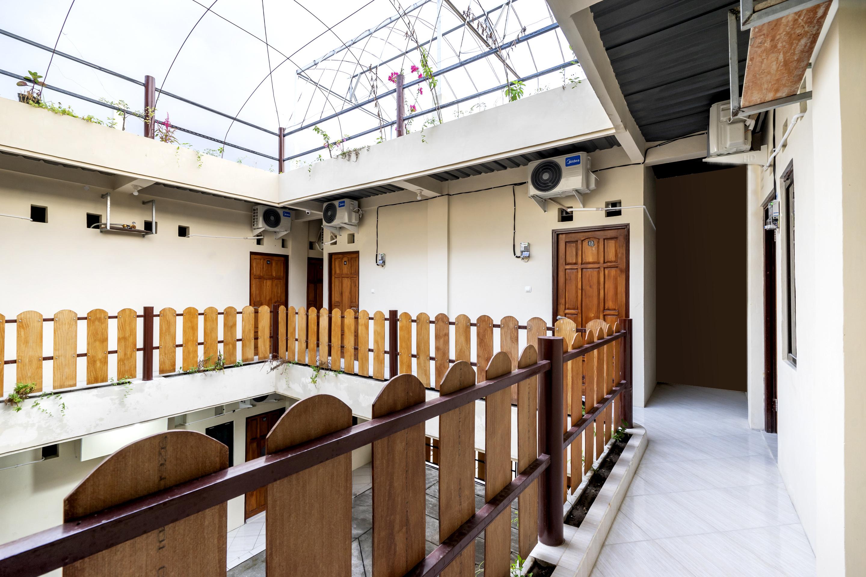 Oyo 2098 Homestay Kk Ngaglik Bagian luar foto