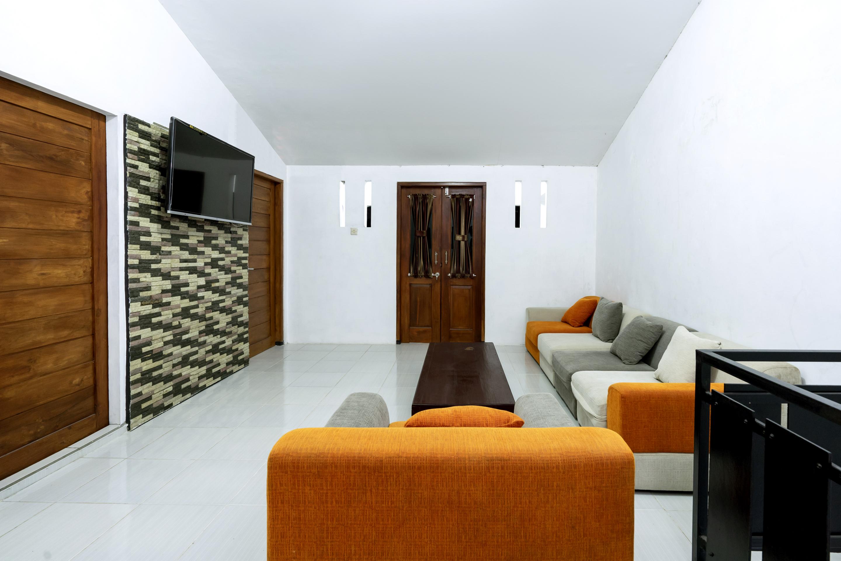 Oyo 2098 Homestay Kk Ngaglik Bagian luar foto