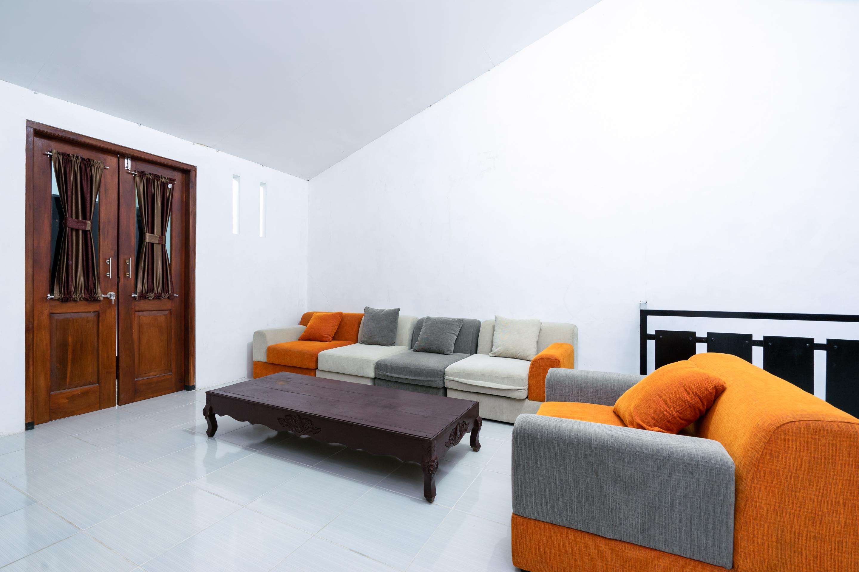 Oyo 2098 Homestay Kk Ngaglik Bagian luar foto
